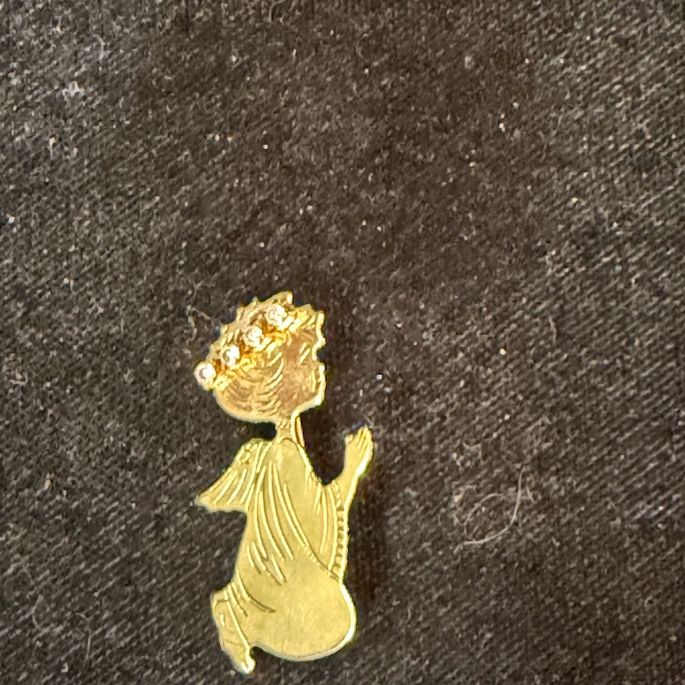 Source Unknown Gold Angel Brooch